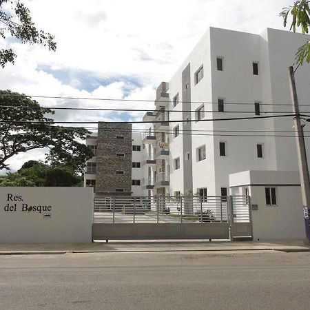 Residencial Vista Del Bosque Apartment Santiago De Los Caballeros Luaran gambar