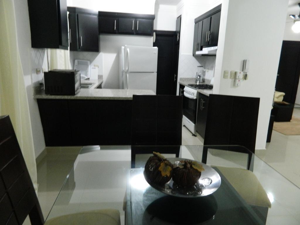 Residencial Vista Del Bosque Apartment Santiago De Los Caballeros Luaran gambar